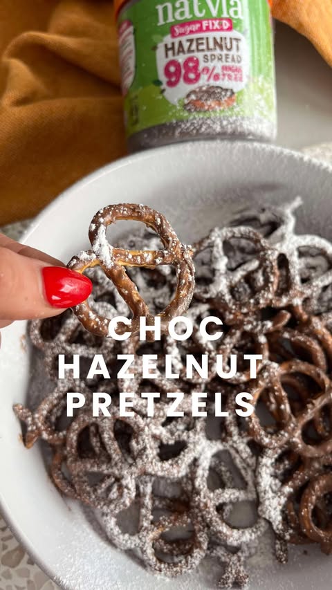 Instagram post by @cindafit_nutrition for Natvia. Caption reads: [...] arvo pick-me-up just got tastier with....