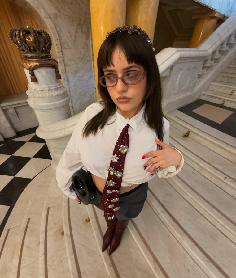 Instagram post by @reallyrux for Fashion Days. Caption reads: [...] day 2 with an outfit #gifted by @fashiondays....