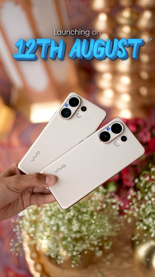 Instagram post by @iamnareshbhanot for Social Current India. Caption reads: DSLR 📸 जैसा vibes, in smartphone 📲 size 💥
vivo....