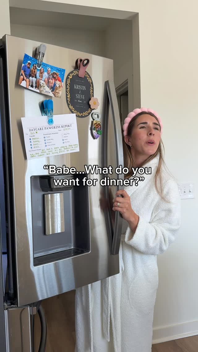 Instagram post by @juliexfit for Us Drinkaccelerator. Caption reads: I was hoping you’d say that 🤪🤍 👏🏼....