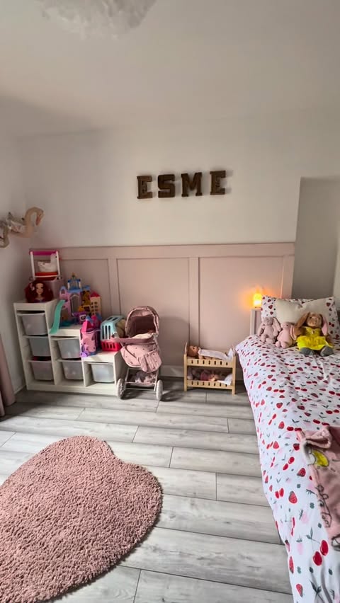 Instagram post by @_laurenscleaning for SuperSavvyMe. Caption reads: a deep clean to start the new week 🧹✨ from one....