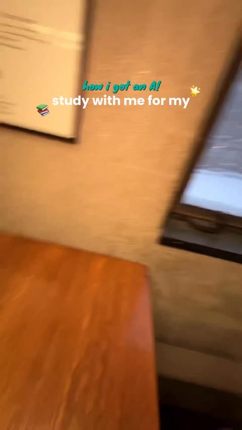 Instagram post by @jenyyng for Grammarly. Caption reads: [...] exam during finals 🌟📚. Get @grammarly now....