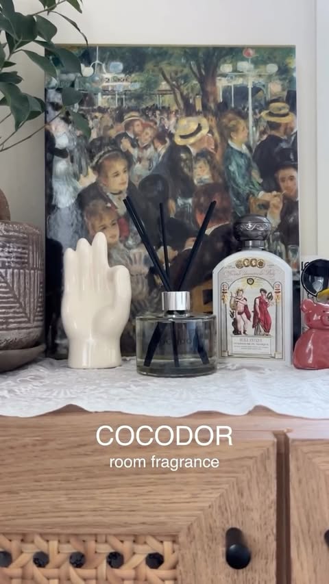 Instagram post by @8023.___ for Cocodor. Caption reads: COCODOR🪴 @cocodor_japan 韓国で人気のディフューザー✨ [...].