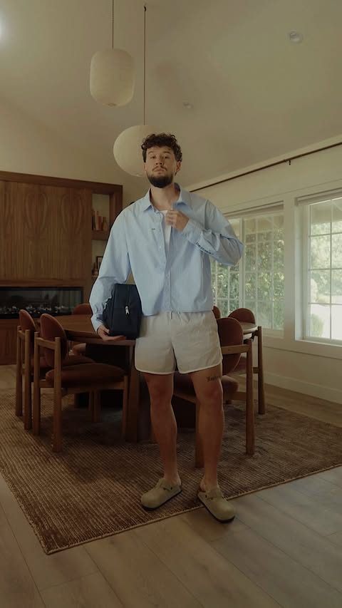 Instagram post by @arthurtparra for JanSport. Caption reads: #Ad Some things never go out of style #JanSport....