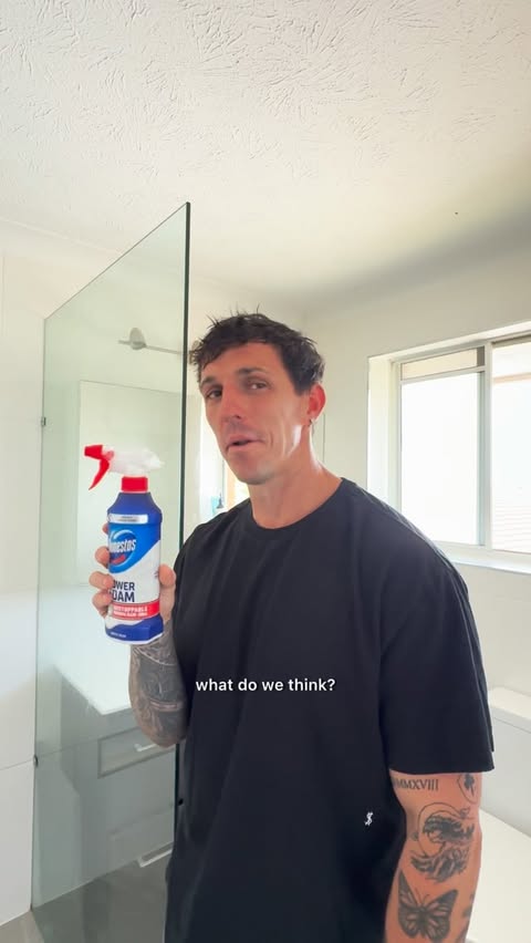 Instagram post by @valaree.ahern for Domestos. Caption reads: [...] the cleaning brief and that’s because....