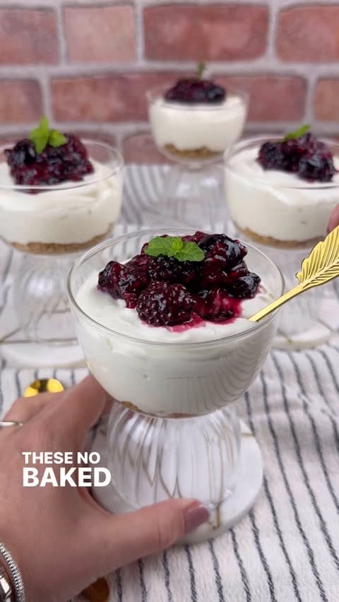 Instagram post by @vessys_gourmet_kitchen for Vermont Creamery. Caption reads: [...] cups are made even creamier with....