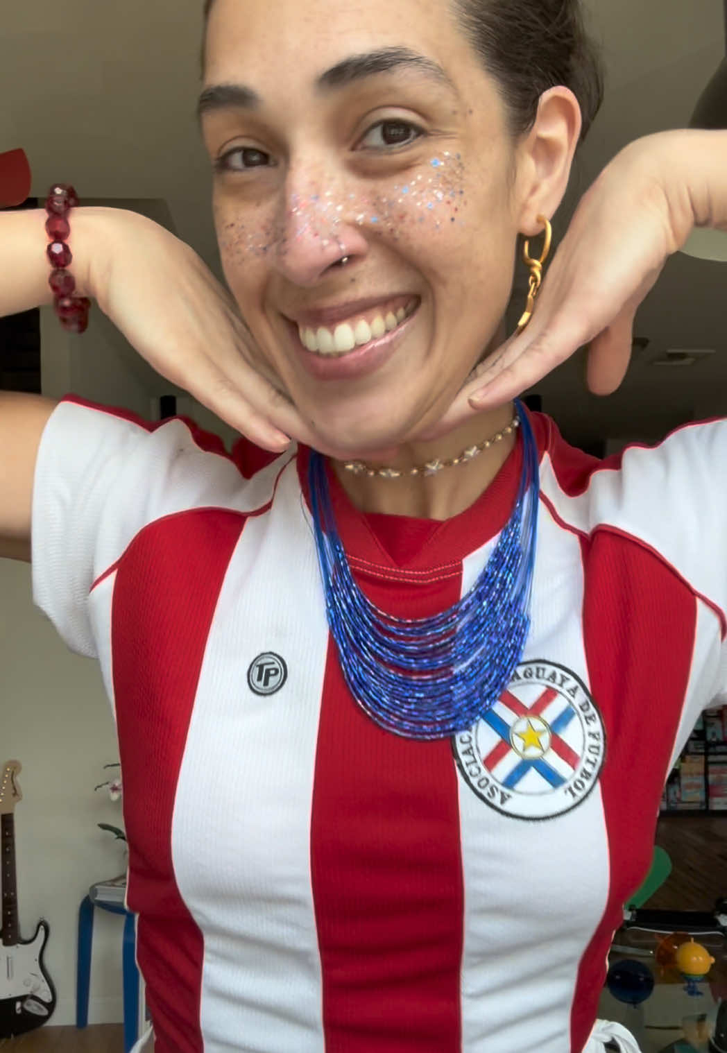 TikTok post by @lizziefleitas for Fazit. Caption reads: [...] make it @albirroja 🇵🇾⚽️✨🫶🏼 thank you....