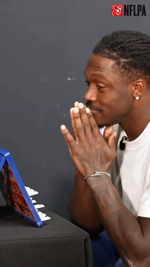 Instagram post by @1k_alwaysopen for Hasbro. Caption reads: Think you got game? Let’s find out 😤🏈
Guess Who?....