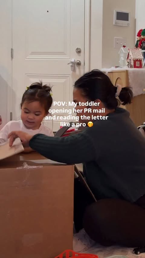 Instagram post by @jessandmissamelia for Melissa & Doug. Caption reads: Christmas came early today! Thank you....