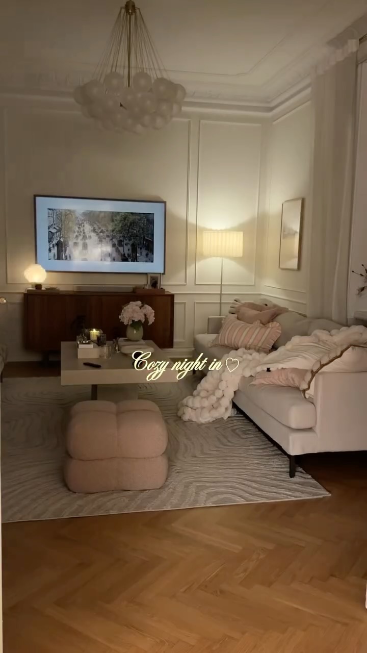 Instagram post by @josefinsvanberg for air up. Caption reads: Advertisement @airup 💕 A perfect me-day🤝🏼 my....