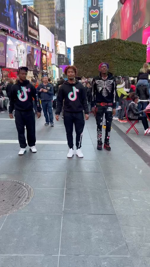 Instagram post by @tr3ywavy for TikTok Trends. Caption reads: [...] #onechallengeyoutube #memes #artist....