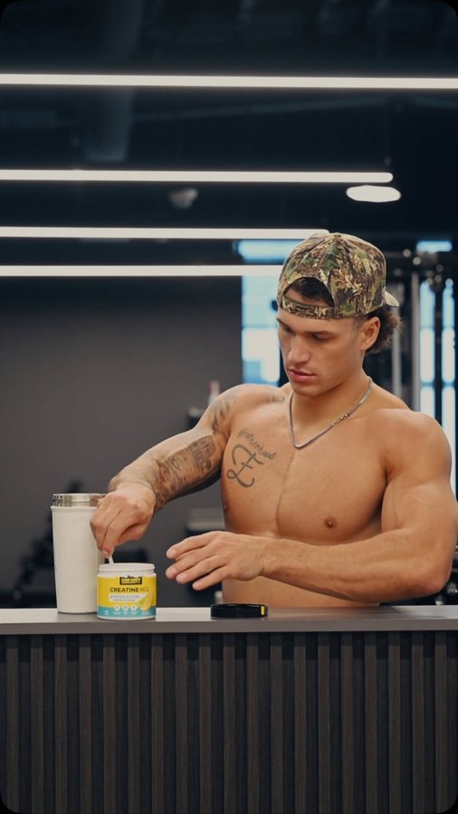 Instagram post by @markestes_1 for CON-CRĒT Creatine. Caption reads: @concret_creatine balancing my electrolytes....