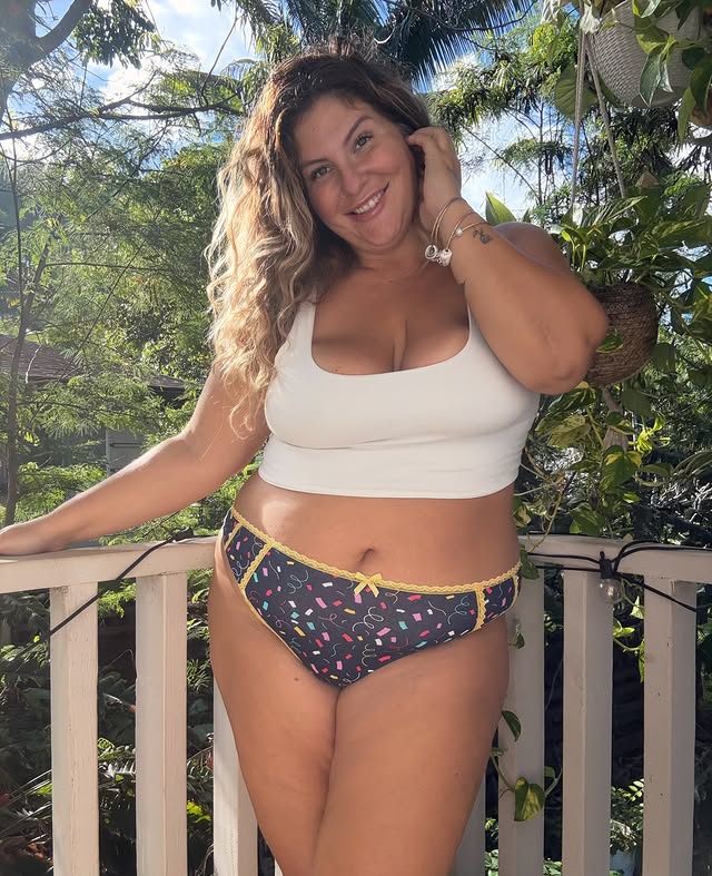 Instagram post by @bofdivinity for Splendies. Caption reads: [...] in all the right places. This month’s....