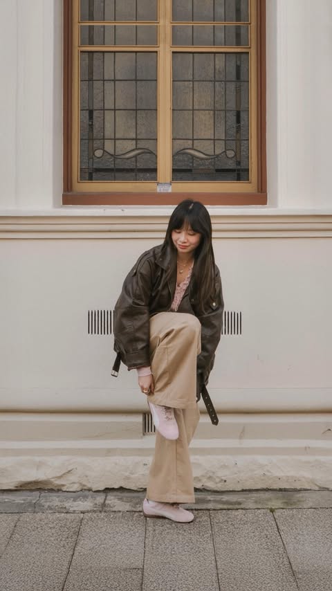 Instagram post by @wendi.zeng for Halara. Caption reads: [...] can use [wendiz1] for 20% off @halara_au....