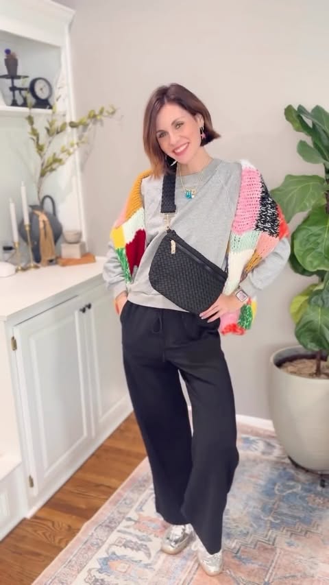 Instagram post by @rachybarnes1027 for Sol and Selene. Caption reads: [...] 🤍 My new go-to crossbody from @solandselene....
