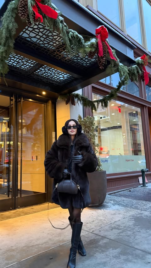 Instagram post by @lilymaymac for Alo Yoga. Caption reads: Mid city fit check ❄️ @alo  #aloPartner.