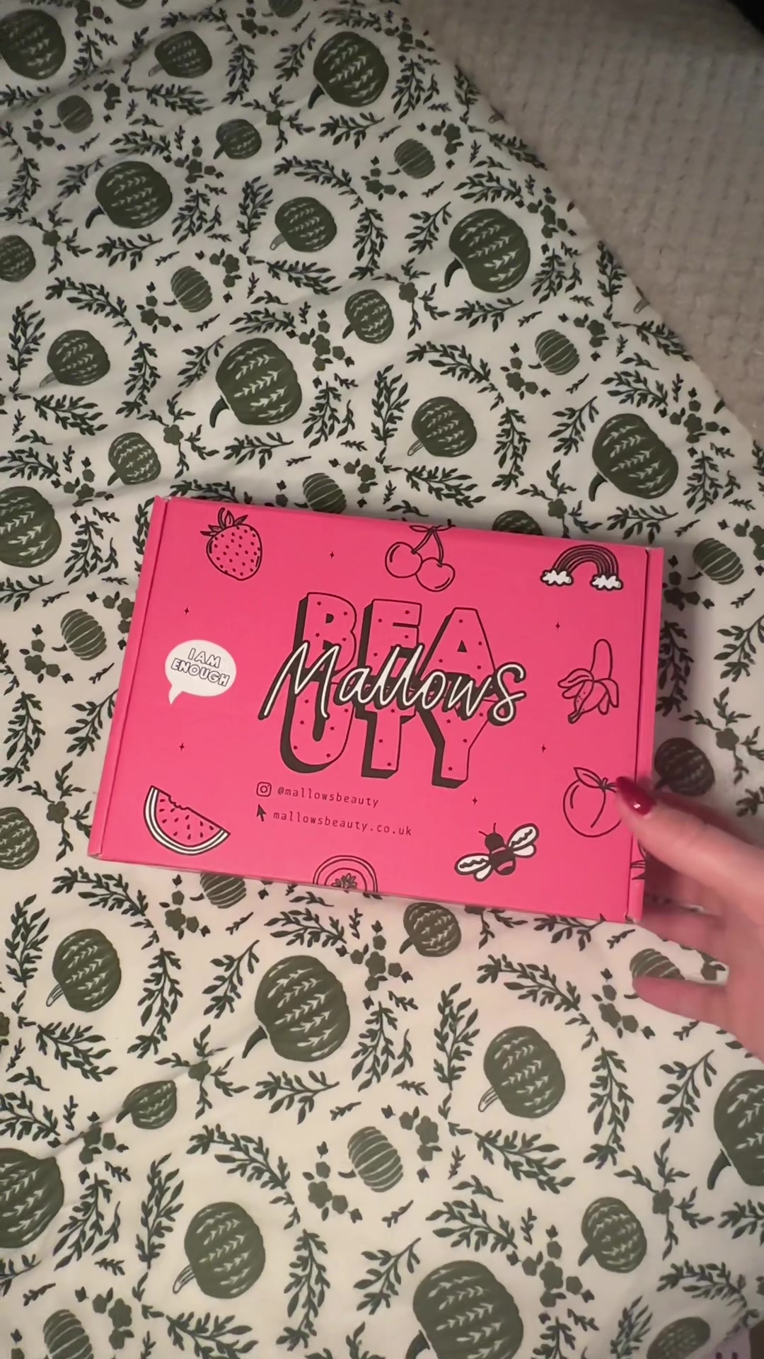 TikTok post by @lifeofleighafterriley_x for Mallows Beauty. Caption reads: [...] have ever been sent 🙊💖✨ thank you....
