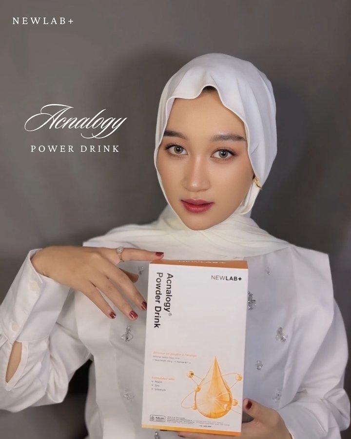 Instagram post by @rizkaamalianti_ for Newlab. Caption reads: [...] Acnalogy Drink + Acnalogy Acne Gel dari....