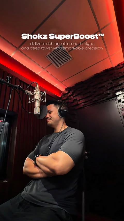 Instagram post by @barsenabest for Shokz. Caption reads: [...] aktifitas pakai OpenFit Pro! #shokzID....