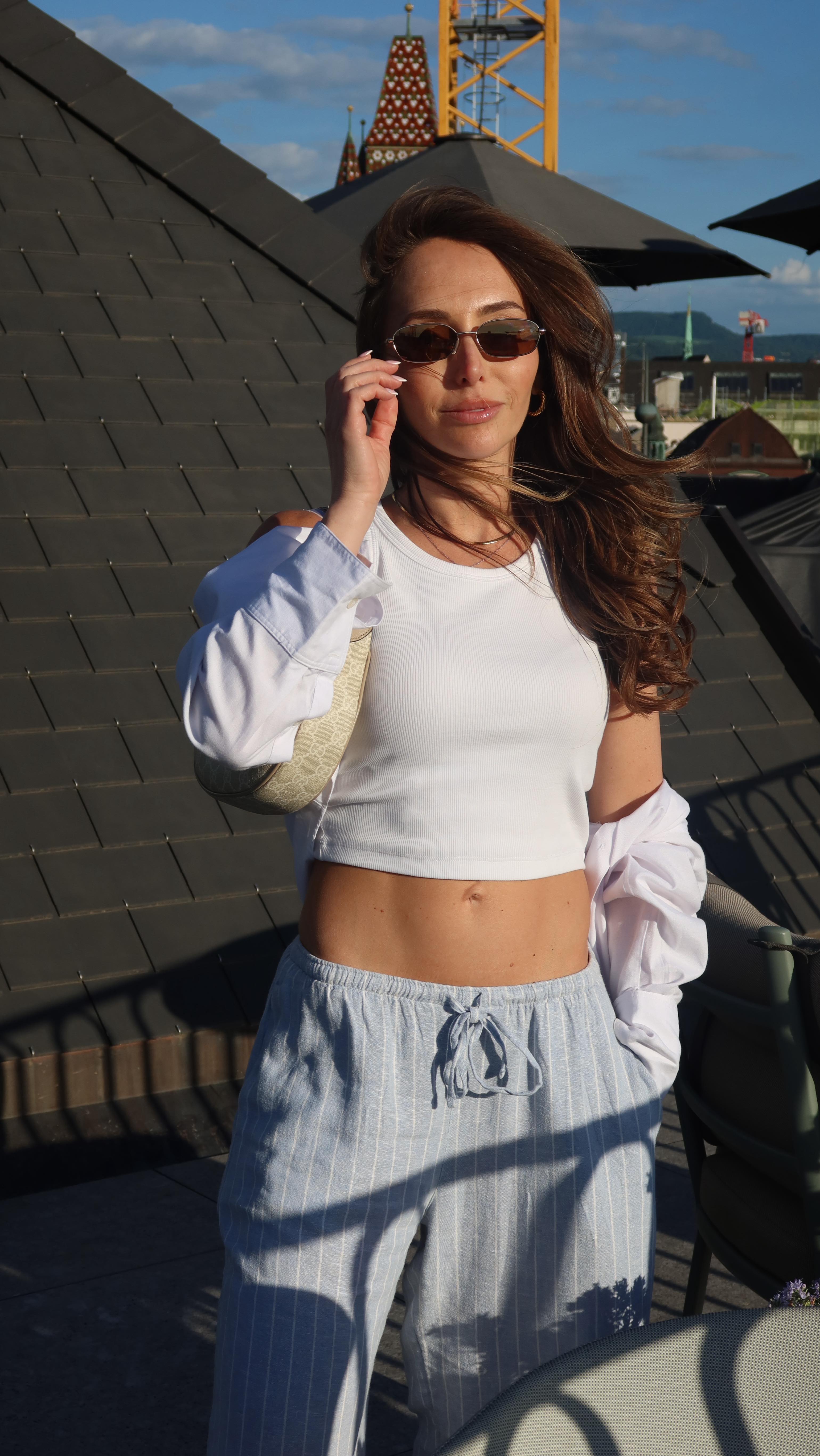 Instagram post by @gemmaalster for Beauty Works Ireland. Caption reads: 2 sets of 18inch @beauty_worksonline slimline tape....