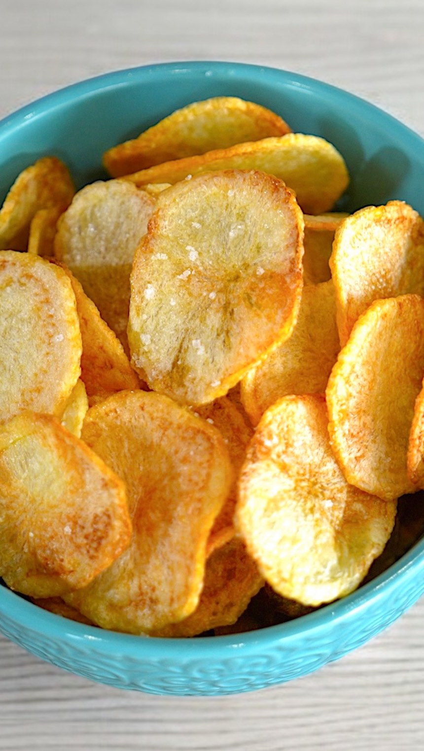 Instagram post by @dimitrismichailidis for Lidl Hellas. Caption reads: English 🇬🇧⬇️ Κάνε like άμα σου άρεσε το βίντεο....