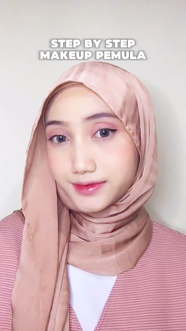 Instagram post by @eritafadilla for Mizzu Cosmetics. Caption reads: keliatan natural, but effort-nya seminimal....