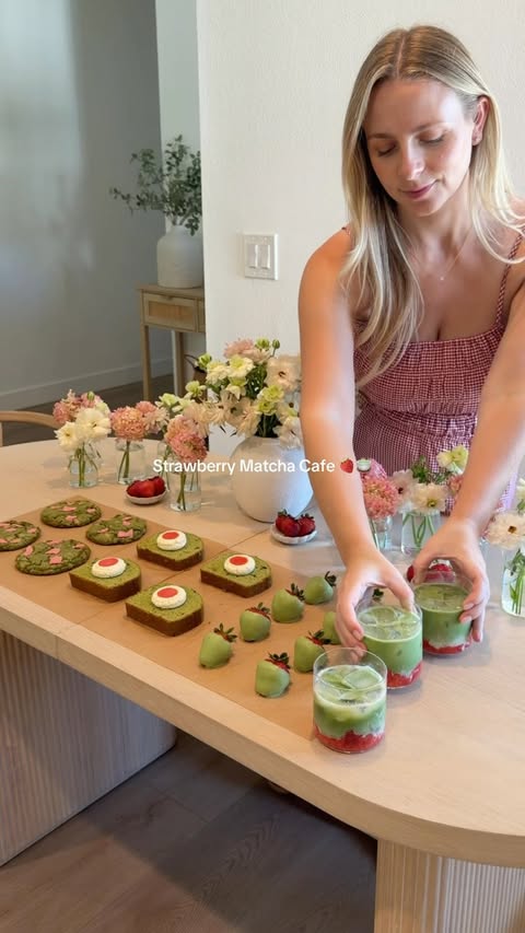 Instagram post by @alessandrabrontsema for Burt's Bees. Caption reads: Strawberry Matcha Cafe 🍓🍵 inspired by @burtsbees....
