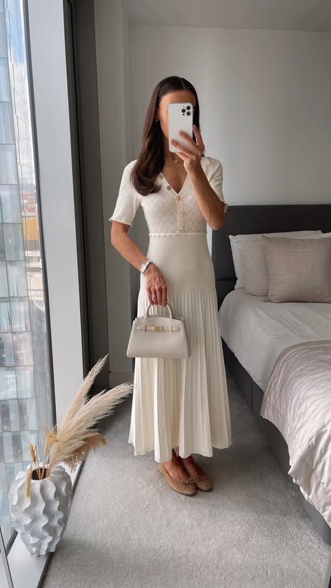 Instagram post by @whatemwore for Karen Millen. Caption reads: ad timeless spring / summer outfits I can’t wait....