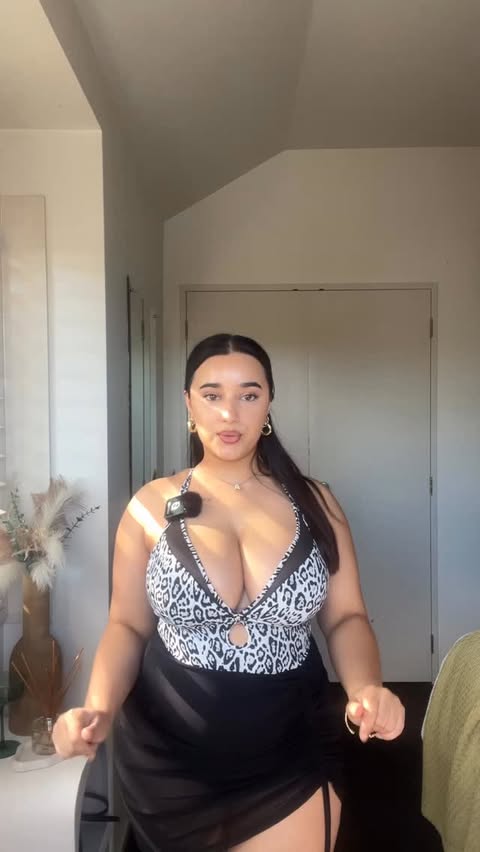 Instagram post by @itsaiesharai for Popilush. Caption reads: Popilush sculpting curve Mesh Skirt One-Piece....