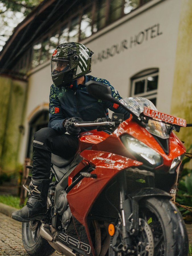 Instagram post by @man_made_machines for Reise Moto. Caption reads: Every ride deserves a helmet that does more than....