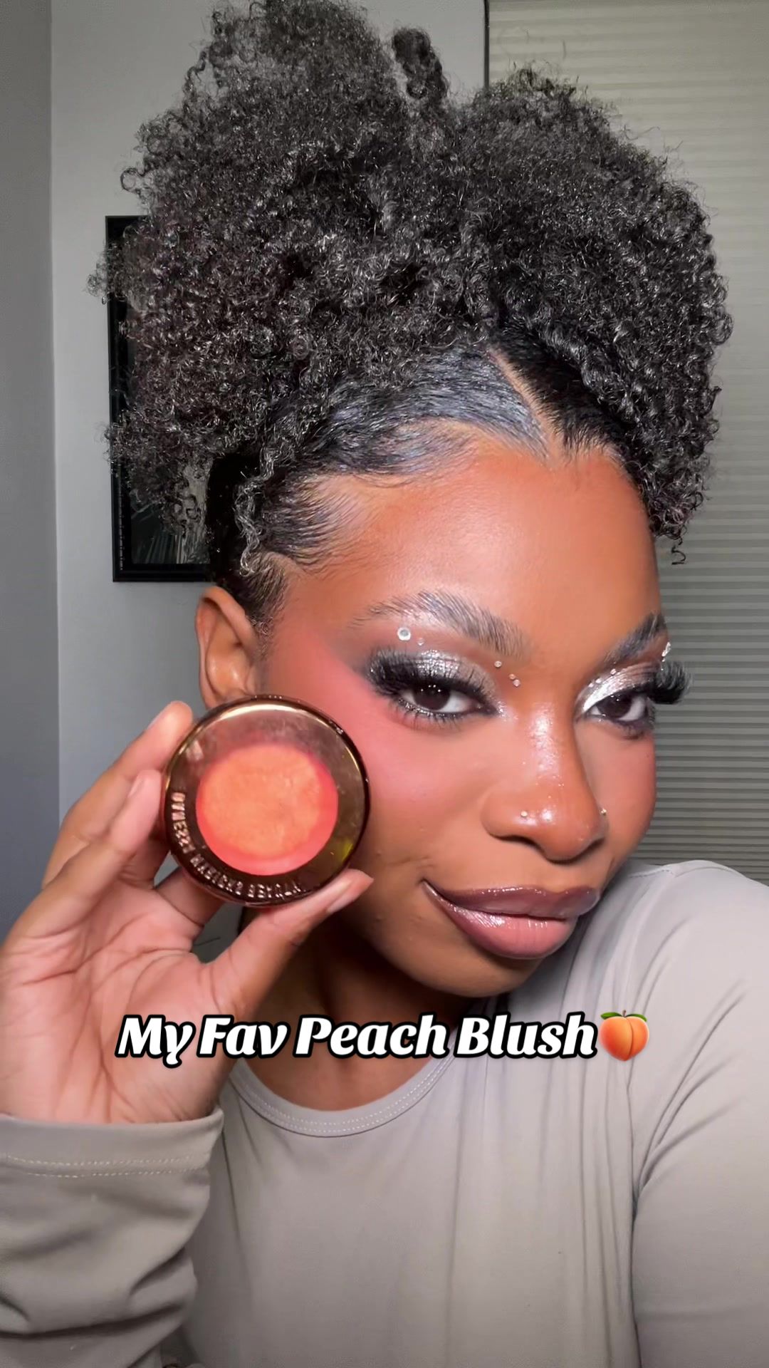 TikTok post by @ashleecookk for Danessa Myricks Beauty. Caption reads: [...] my fav peach blushes✨@DanessaMyricksBeauty....