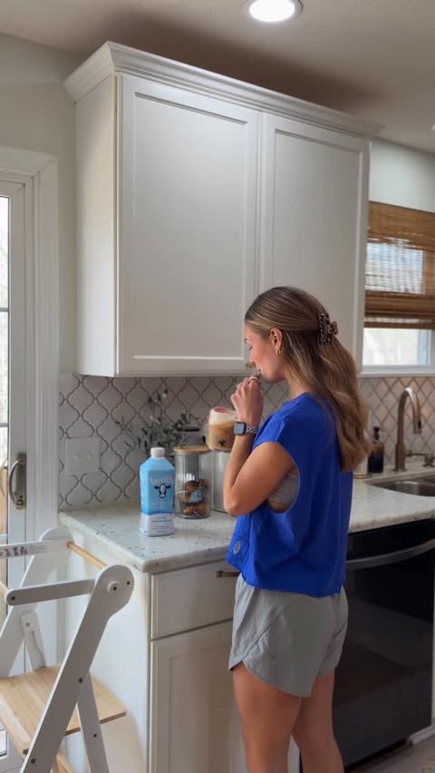Instagram post by @mrs.mlwilliams for fairlife. Caption reads: [...] salt Double shot of espresso 1/2 cup....