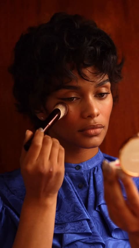 Instagram post by @aslayy for GUCCI. Caption reads: [...] and I figured out how to with @sephora....