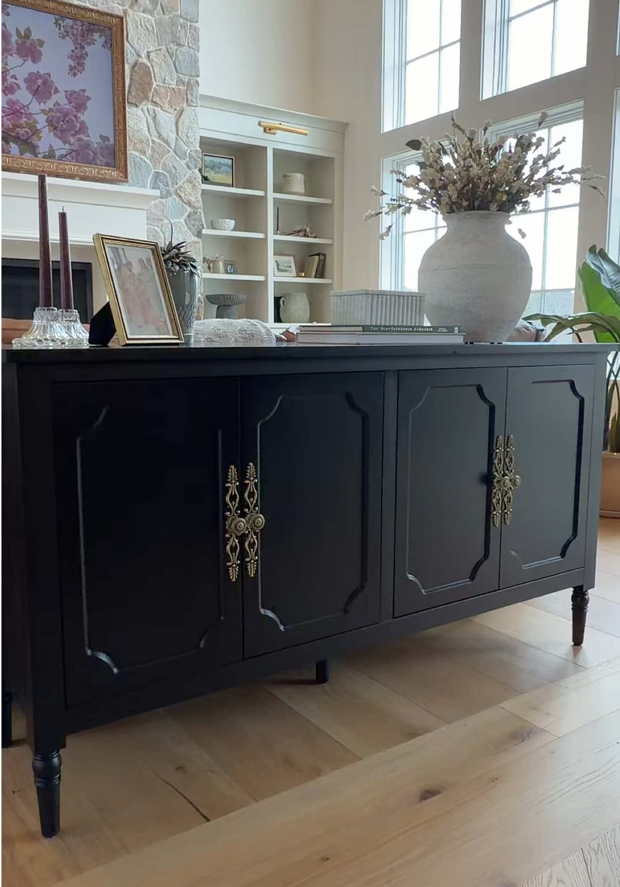 TikTok post by @mainegirlttshop for Royalcraft. Caption reads: [...] behind my sofa! It’s Gorgeous! @Royalcraft....