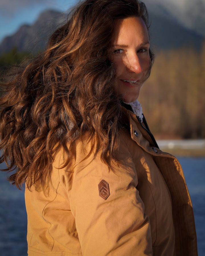 Instagram post by @missholldoll for Free Country. Caption reads: [...] if I’m bundled up with my favorite....