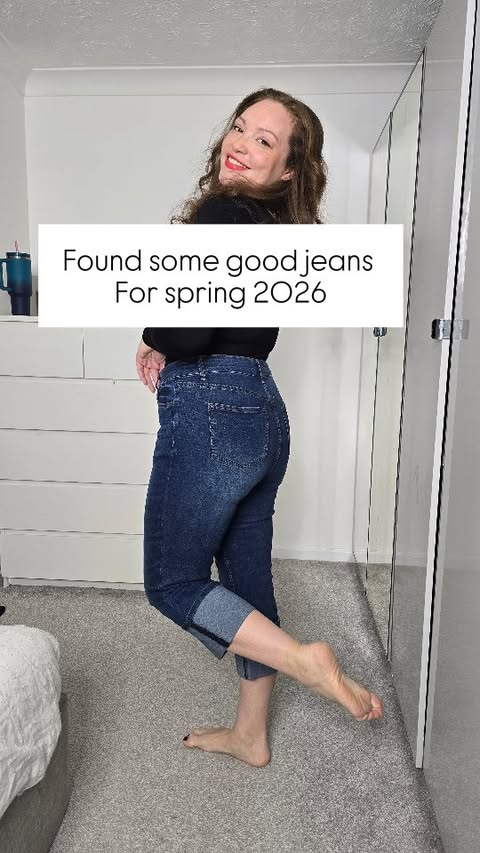 Instagram post by @samantha_ava_grace for BloomChic. Caption reads: [...] shop for. Are you the same? Jeans all....