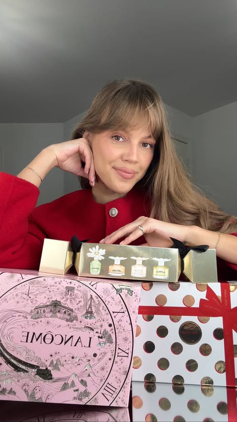 Instagram post by @zhanna.red for Shoppers Drug Mart. Caption reads: 🎁Holiday gifting made easy! The perfectly curated....