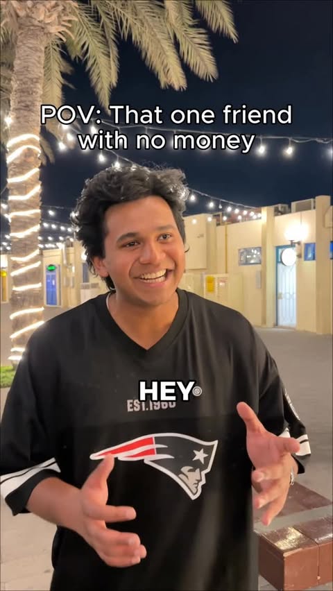 Instagram post by @de.onn for Noon. Caption reads: [...] starts planning side quests for gifts 😂....