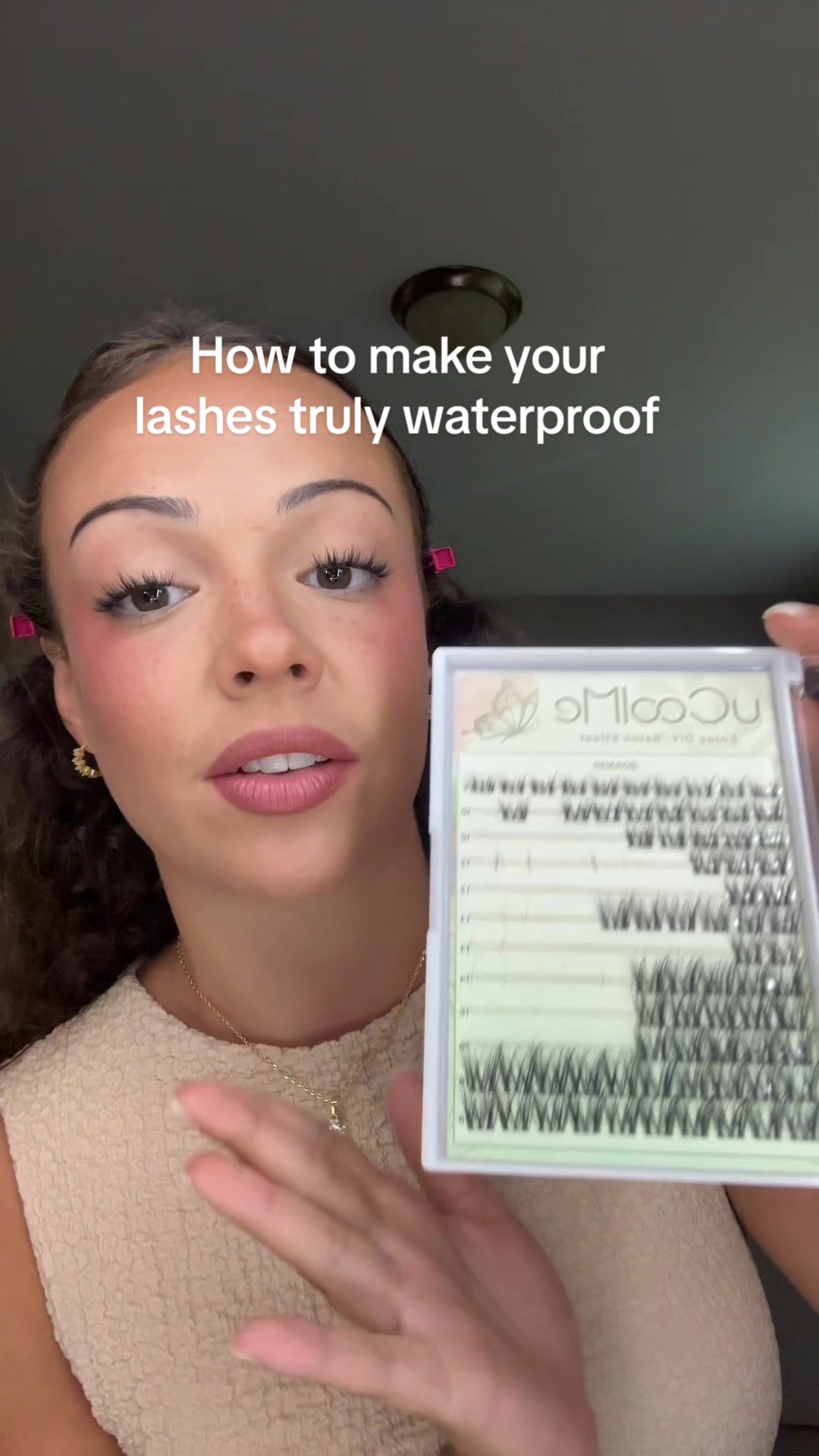 TikTok post by @giannarose.xo for Ucoolmelashes. Caption reads: [...] #lashclusters #lashmapping #ucoolmelashes....