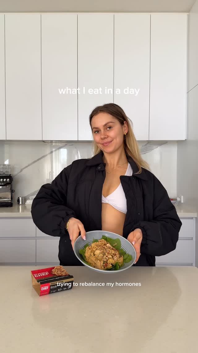 Instagram post by @chloemdew for My Muscle Chef. Caption reads: Daily eats 👀🫐🤭

Some of the meals I have been....
