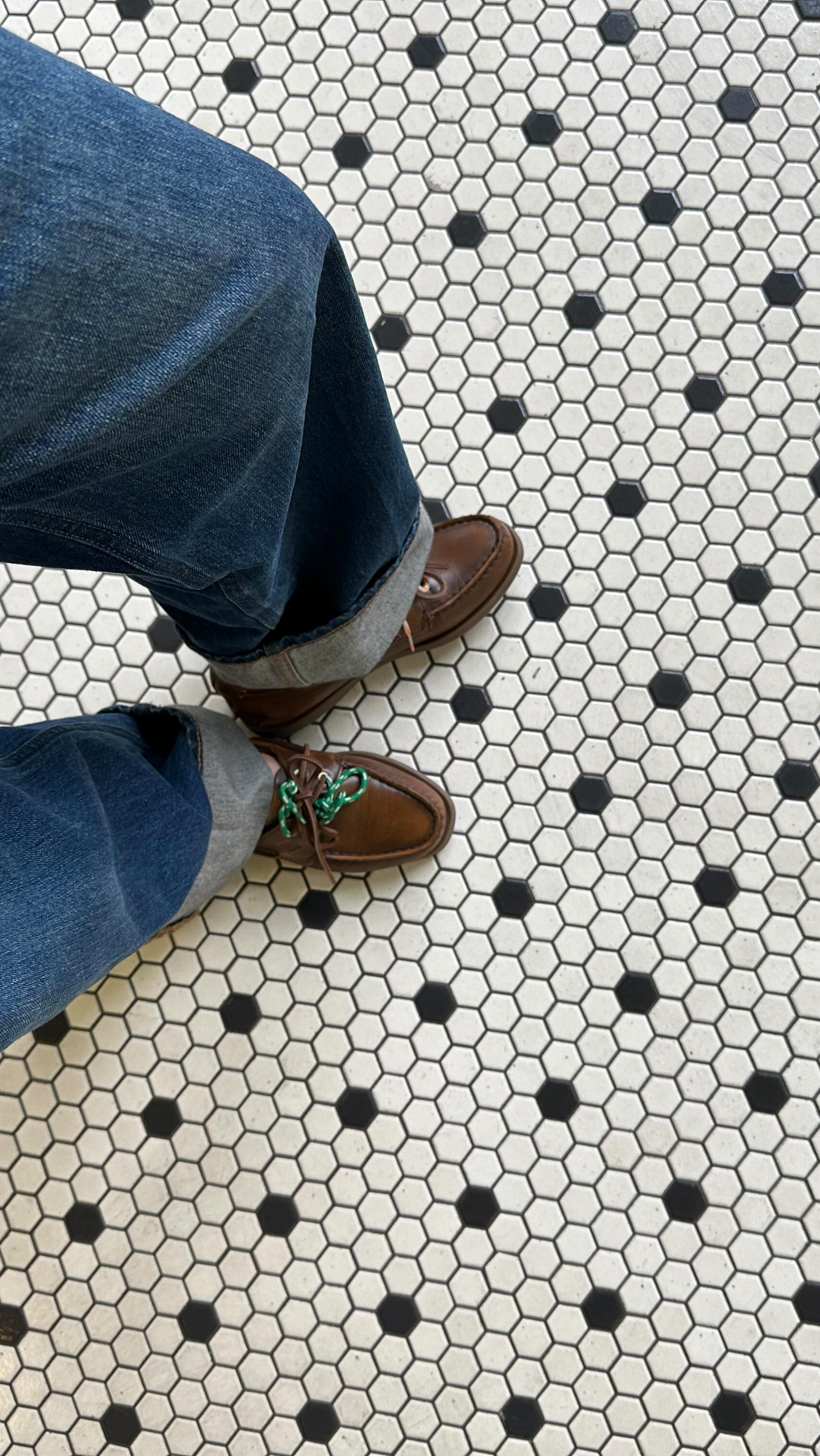 Instagram post by @dobochobo for Sperry. Caption reads: [...] shoes 🤭 @aritzia #aritziapartner @sperry....