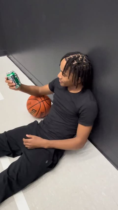 Instagram post by @therealkinna for Sprite. Caption reads: Timmy’s feeling a bit energized by @sprite and....