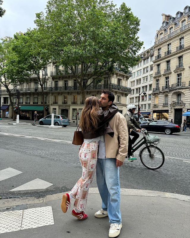 Instagram post by @gamze_ercel for Gigii's. Caption reads: Some L♥️VE moment 
#reklam.