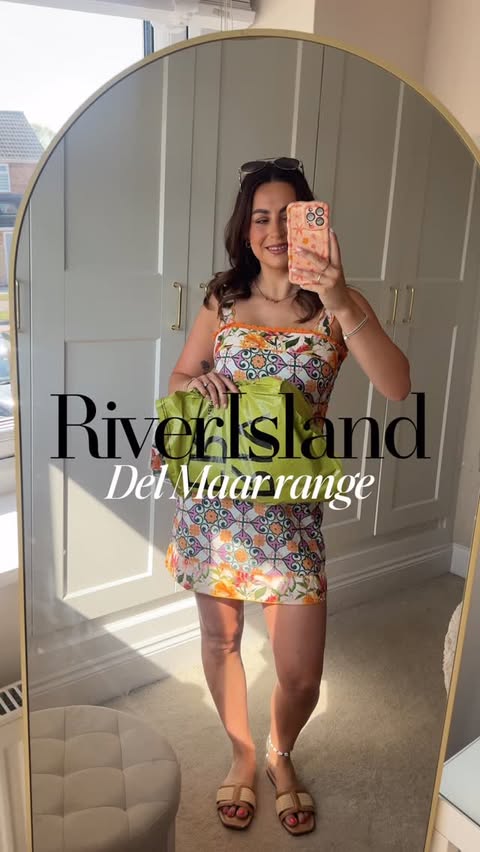 Instagram post by @sydwindow for River Island. Caption reads: New River Island Del Maar range is giving summer....