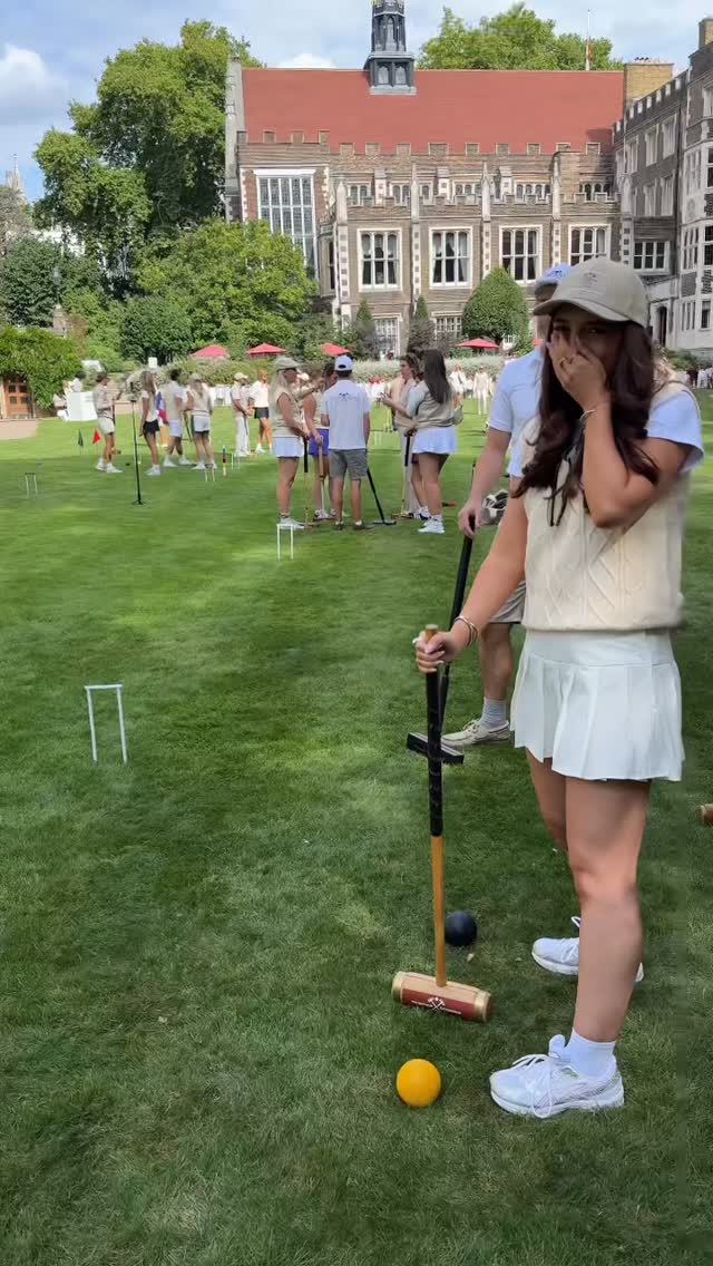 Instagram post by @bella.hill for Kapten Son. Caption reads: The most surreal 48 hours in London....