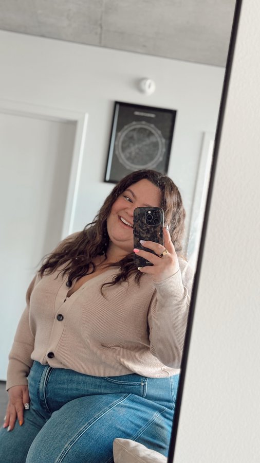 Instagram post by @natalieinthecity_ for Universal Standard. Caption reads: [gifted] @universalstandard mystery boxes are....