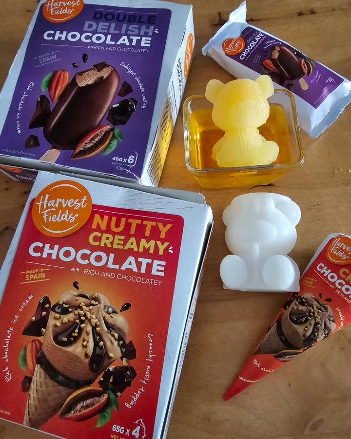 Instagram post by @esther_c_hillary for The Straits Times. Caption reads: A nice sweet treat after the playground is so....