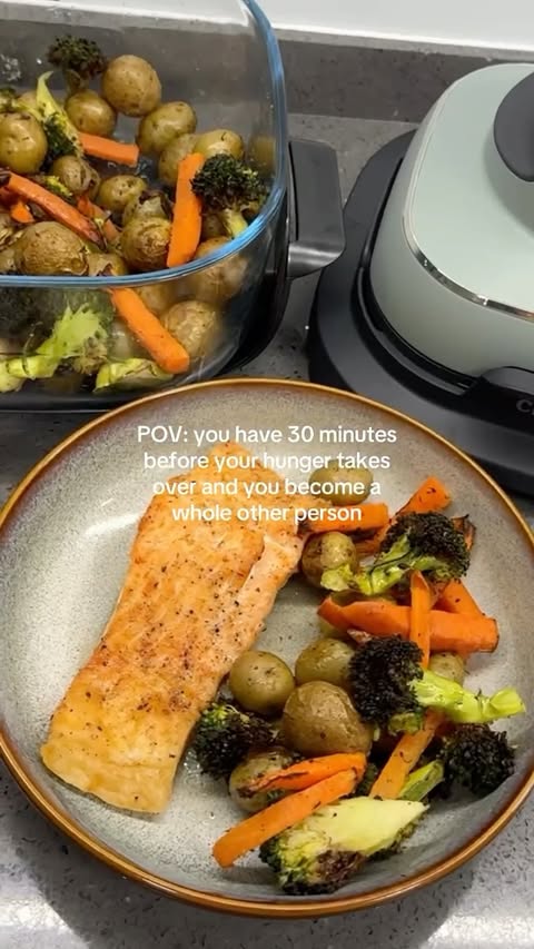 Instagram post by @addie_ble for Shopee. Caption reads: [...] Takashimaya, Tangs) 🥘 also available on....