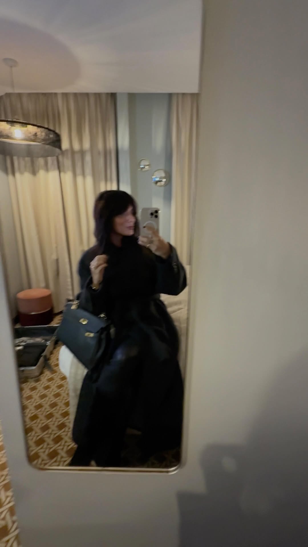 Instagram post by @dorisblancpin for LOR Espresso. Caption reads: Petit Vlog de mes 24 heures à Paris, pour assister....