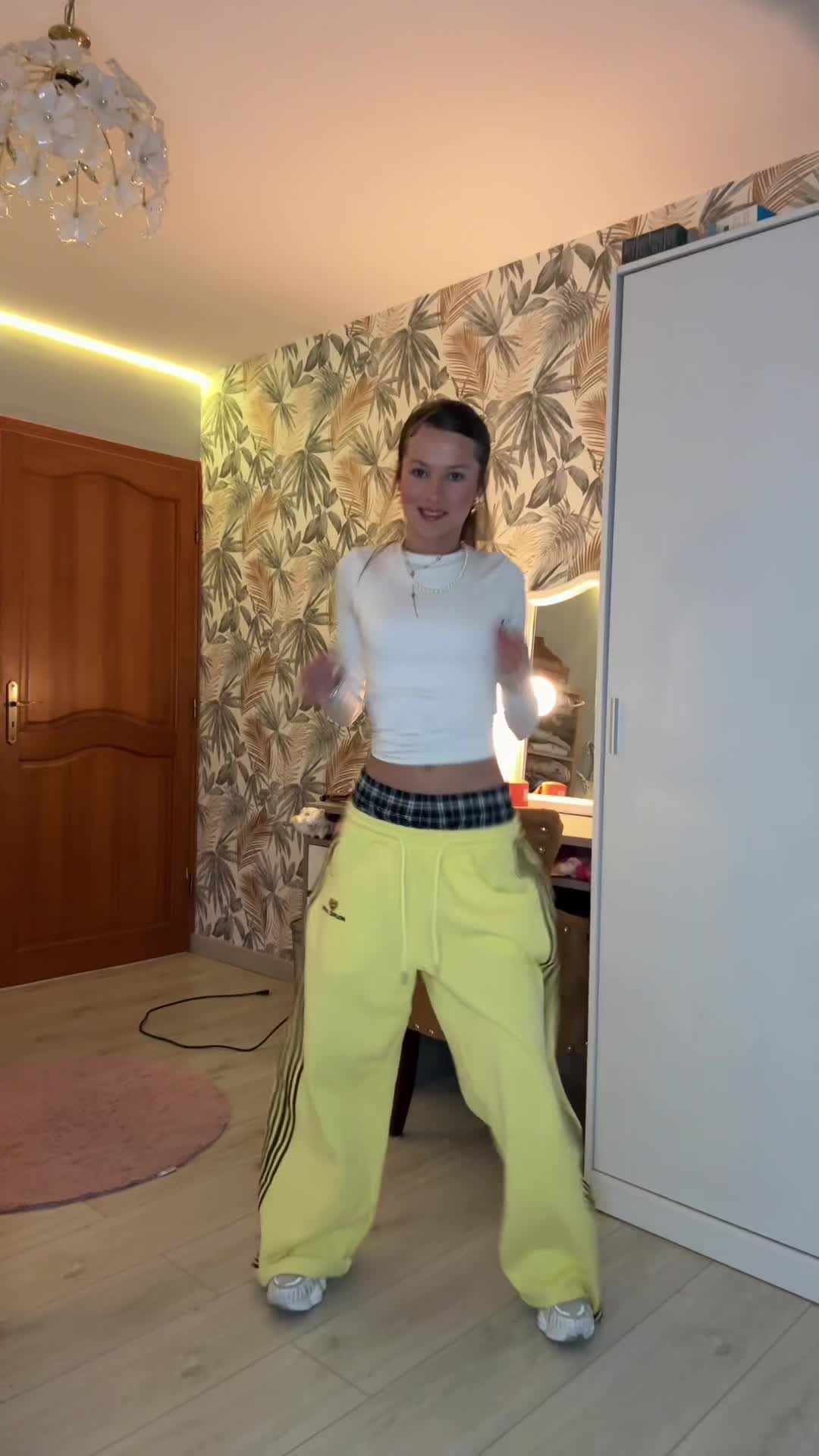 TikTok post by @leamimii59.15 for Aelfric Eden. Caption reads: Jogging @aelfriceden_official #tiktokfashion [...].